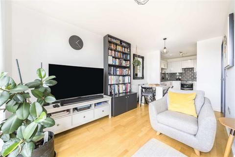 2 bedroom flat for sale, Parkside Avenue, London SE10