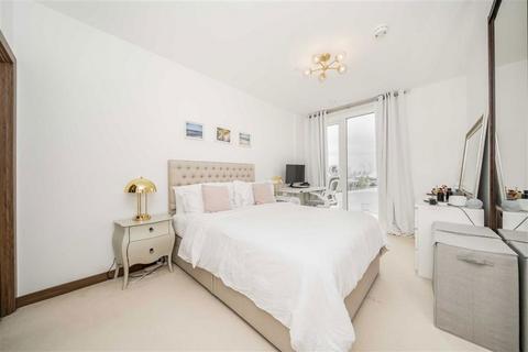 2 bedroom flat for sale, Telcon Way, London SE10