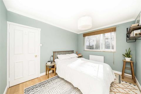 2 bedroom flat for sale, Dartmouth Hill, London SE10