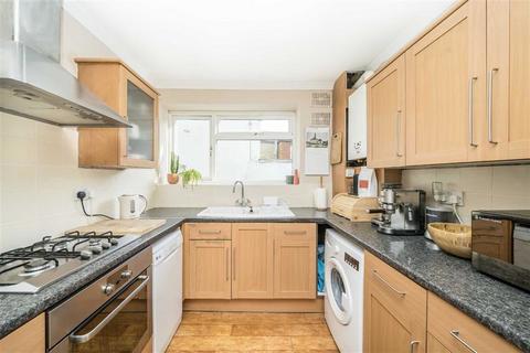 2 bedroom flat for sale, Dartmouth Hill, London SE10