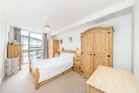 3 bedroom flat for sale, Norman Road, London SE10