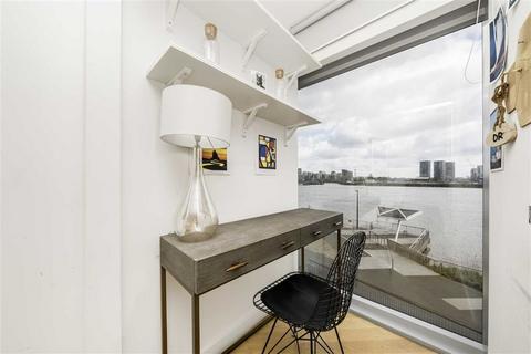 2 bedroom flat for sale, Cutter Lane, London SE10