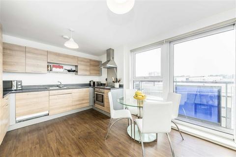 2 bedroom flat for sale, Tarves Way, London SE10