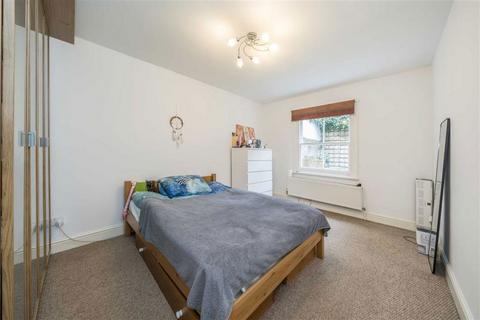 1 bedroom flat for sale, Greenwich High Road, London SE10