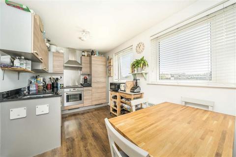 2 bedroom flat for sale, Tarves Way, London SE10