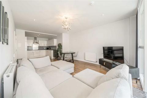 2 bedroom flat to rent, River Gardens Walk, London SE10