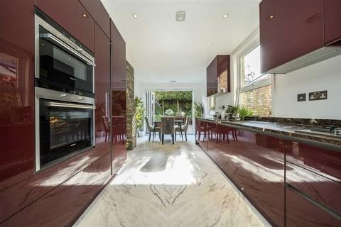 31 Woodlands Park Road, London, SE10 9XE
