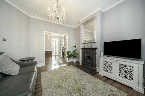 31 Woodlands Park Road, London, SE10 9XE