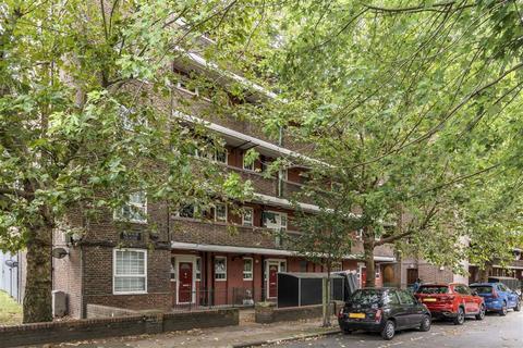 3 bedroom flat for sale, Roan Street, London SE10