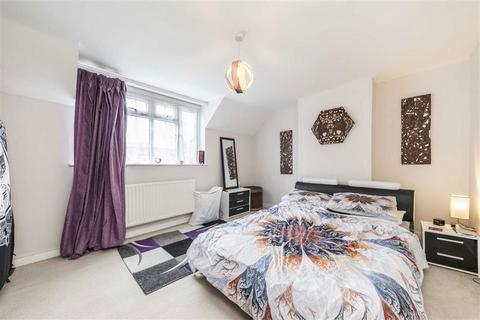 2 bedroom house to rent, Roan Street, London SE10