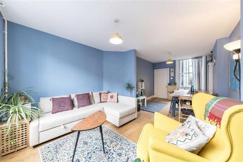 2 bedroom maisonette for sale, Gibson Street, London SE10