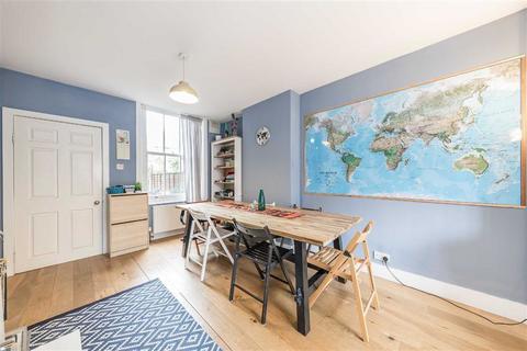 2 bedroom maisonette for sale, Gibson Street, London SE10