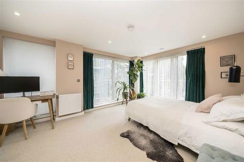 2 bedroom house for sale, Wharf Street, London SE8