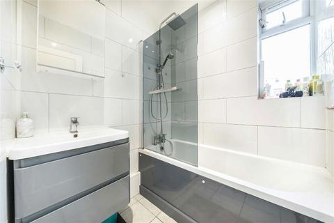 2 bedroom flat for sale, Lewisham Hill, London SE13