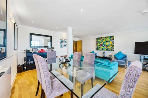 3 bedroom flat for sale, Greenfell Mansions, London SE8