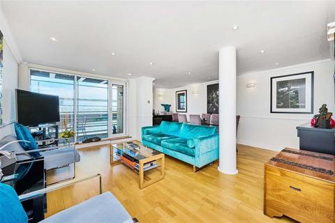 3 bedroom flat for sale, Greenfell Mansions, London SE8