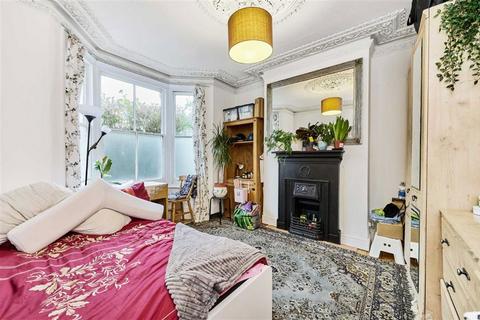15 Aldeburgh Street, London, SE10 0RW