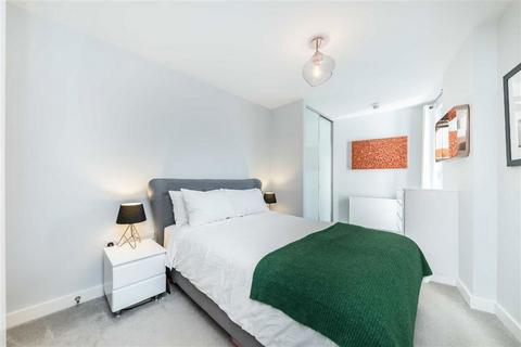 2 bedroom flat for sale, John Donne Way, London SE10