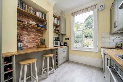 2 bedroom maisonette for sale, Langdale Road, London SE10