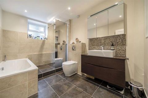 3a Langdale Road, London, SE10 8UA