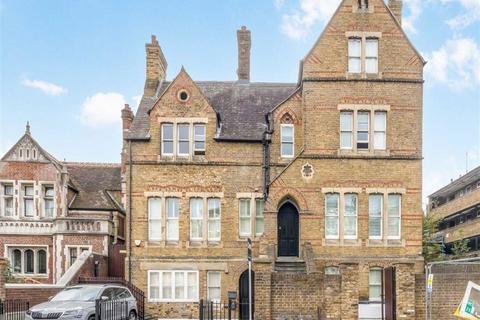 1 bedroom flat for sale, Greenwich South Street, London SE10