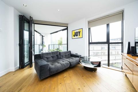 2 bedroom flat for sale, Lee Street, London E8