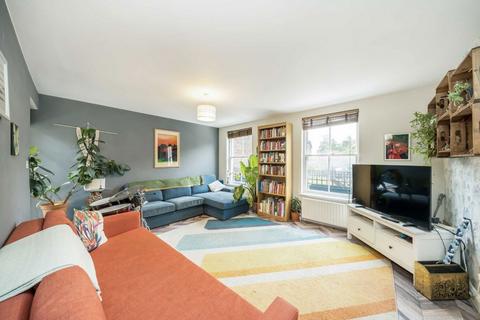 2 bedroom flat for sale, Broadway Market, London E8