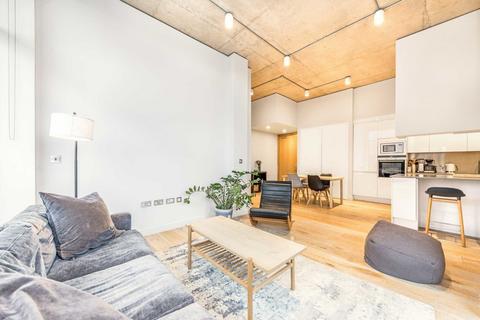 3 bedroom flat for sale, Mentmore Terrace, London E8