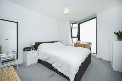 1 bedroom flat for sale, Gibbs Lane, London E2