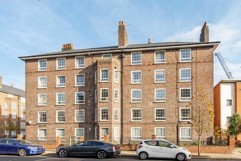 3 bedroom flat for sale, Ada Place, London E2