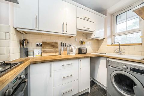 2 bedroom flat for sale, Ada Place, London E2