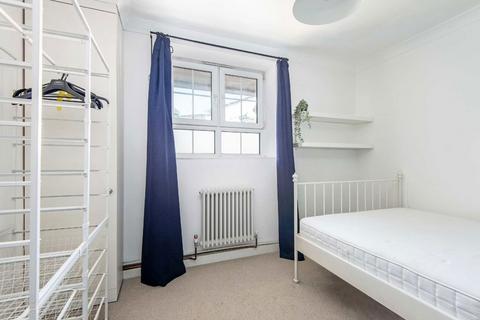 2 bedroom flat for sale, Ada Place, London E2