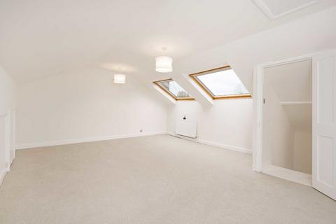 2 bedroom maisonette for sale, Forest Road, London E8