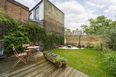 1 bedroom flat for sale, Broadway Market, London E8