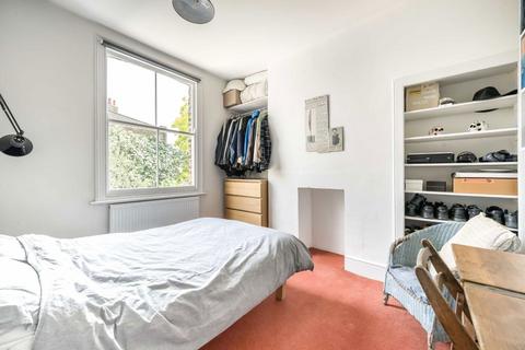 16 Malvern Road, London, E8 3LT