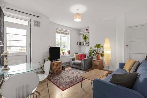 3 bedroom flat for sale, Well Street, London E9