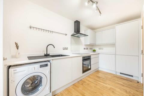 1 bedroom flat for sale, Felstead Street, London E9