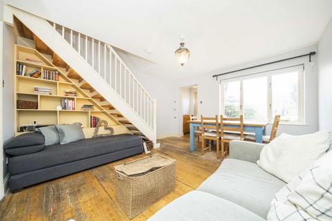 2 bedroom terraced house for sale, Northiam Street, London E9