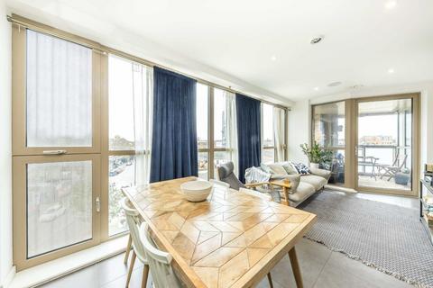 2 bedroom flat for sale, White Post Lane, London E9