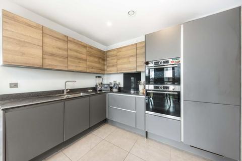 2 bedroom flat for sale, White Post Lane, London E9