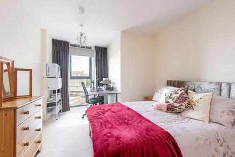 1 bedroom flat for sale, Taylor Place, London E3