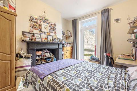 4 bedroom house for sale, Bow Common Lane, London E3