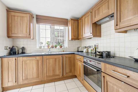 4 bedroom house for sale, Bow Common Lane, London E3