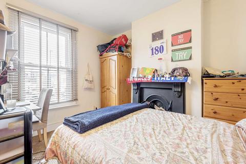 4 bedroom house for sale, Bow Common Lane, London E3