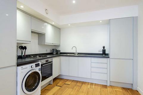 1 bedroom flat for sale, Mare Street, London E8