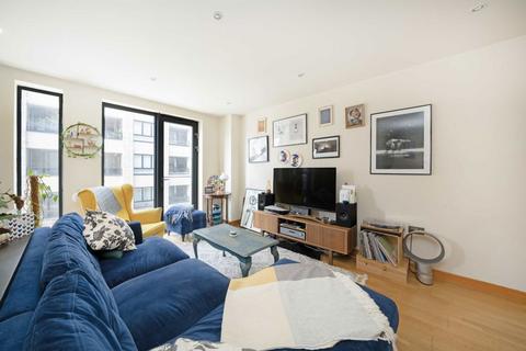 2 bedroom flat for sale, Roach Road, London E3