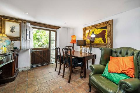 54 Lauriston Road, London, E9 7EY