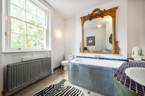 54 Lauriston Road, London, E9 7EY