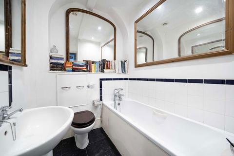 54 Lauriston Road, London, E9 7EY