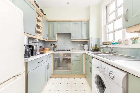 1 bedroom flat for sale, Queensbridge Road, London E8